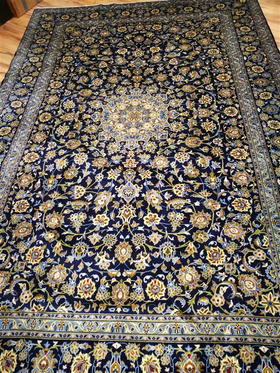 A Kashan carpet 340 x 224cm